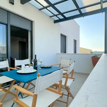 Ferienhaus Moustache Holidays